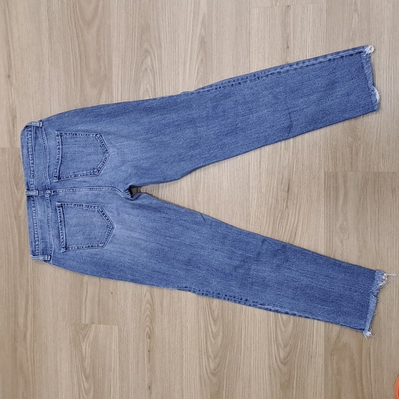 Old Navy Jeans - Picture 2 of 4